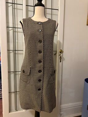 Sleeveless Black and White Houndstooth Dress